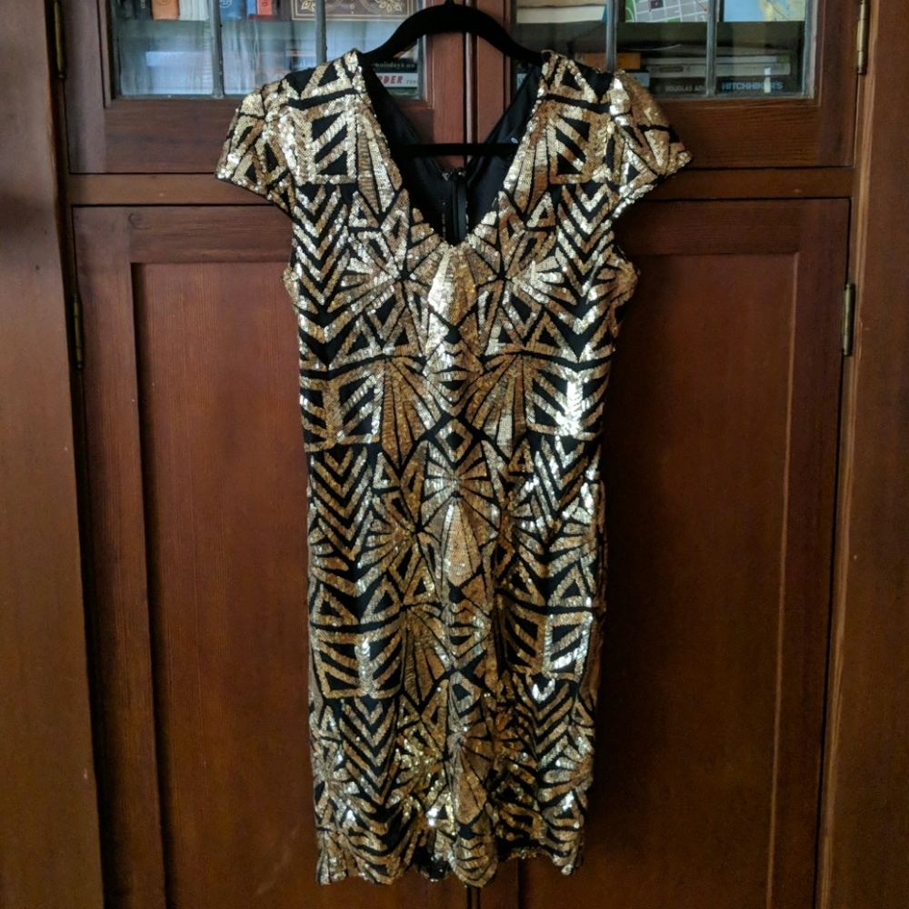 Lulus Gold and Black Sequin Dress